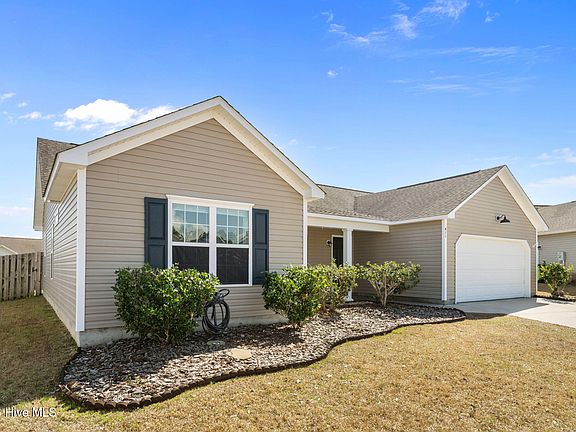 2nd image of 411 Tree Court