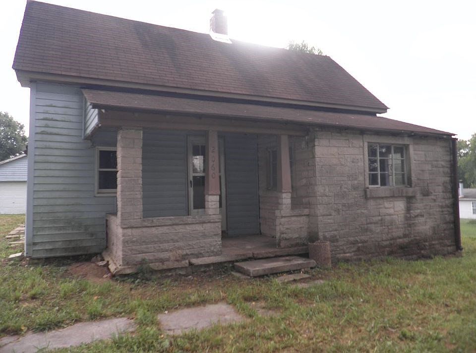 1st image of 2060 E Green St