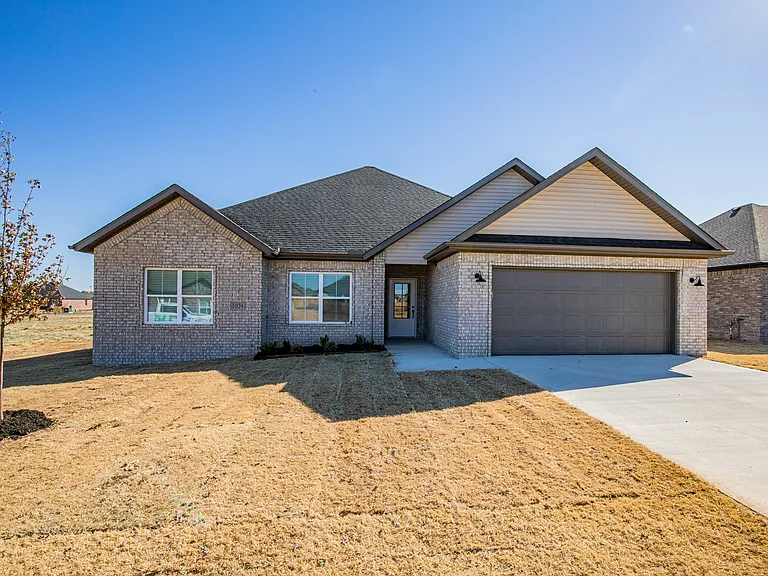 937 Cook Ln — Photo 16