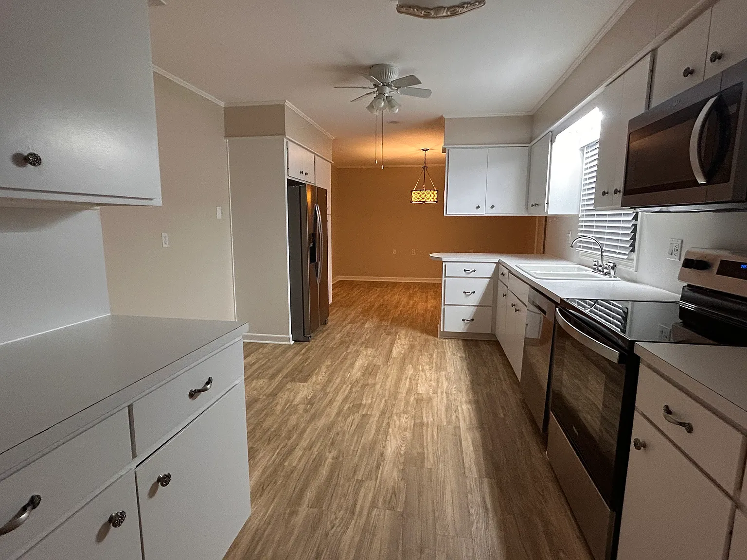 3 bed, 1395 sqft, $1,750 — Photo 3