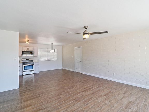 2nd image of 10331 W Sun City Blvd