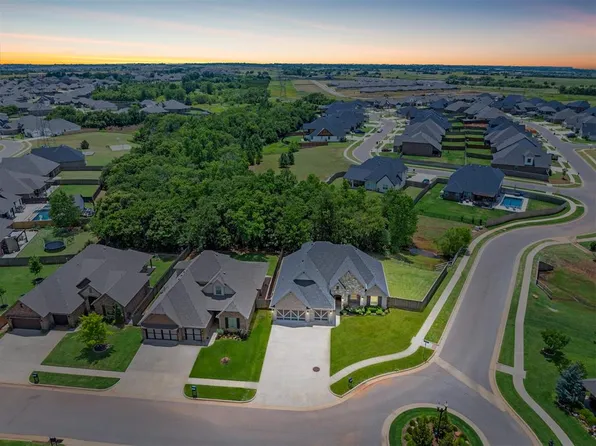 14640 Rochefort Ln, Yukon, OK 73099
