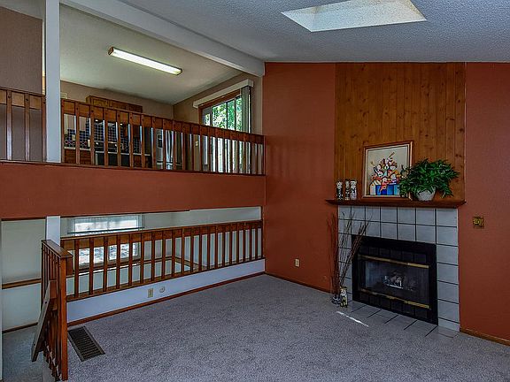3rd image of 7968 S Johnson Ct