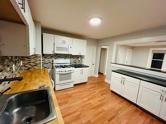 2nd image of 116 Lawrence St #1REAR