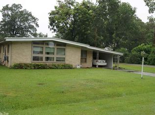 300 Reynolds St, Lonoke, AR 72086
