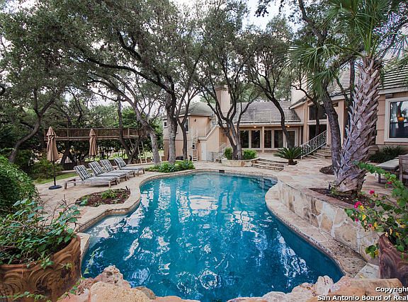 2nd image of 13823 Bluff Ln