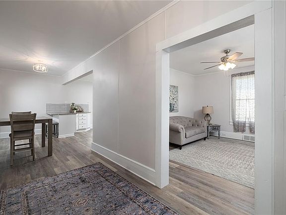 3rd image of 1004 Barnes St