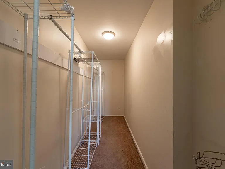 1908 Champlain Dr — Photo 24