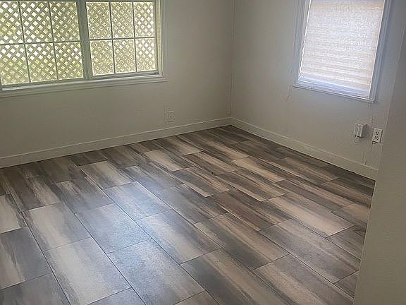 3rd image of 801 W Farm St