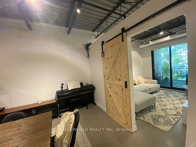 862 Pape Ave #3 — Photo 7
