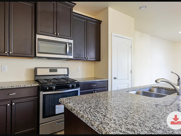 292 N Bayberry Pkwy — Photo 34