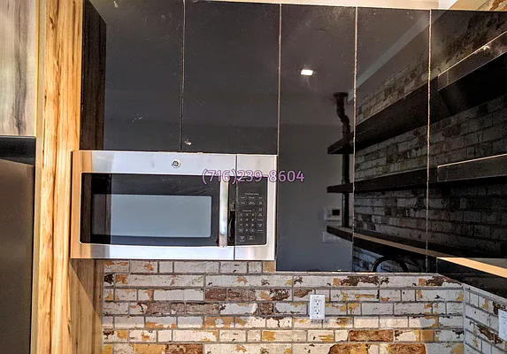 Rented by Manhattan Management LLC | media 50