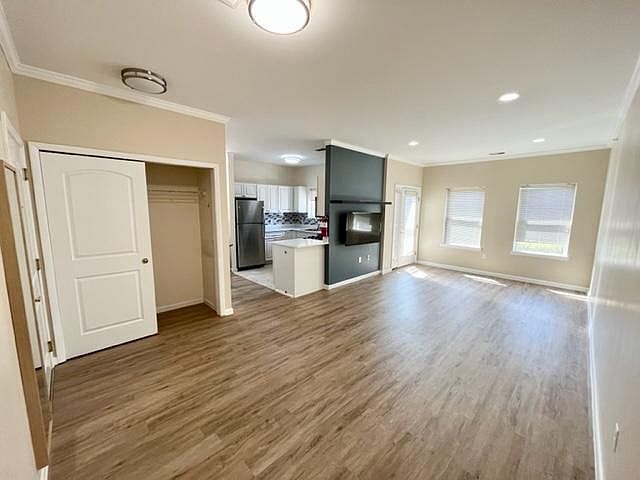 Living Room/ Dining Room Space