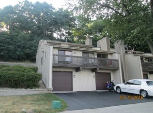 1 Mineola Rd #1, Fox Lake, IL 60020