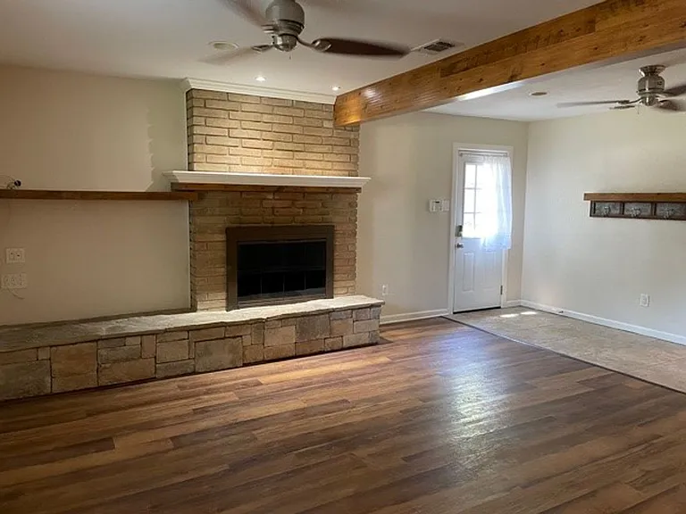 5719 Fairview Dr — Photo 4