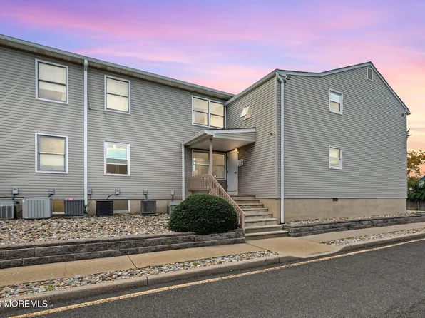 213 Main Street #18, Keansburg, NJ 07734