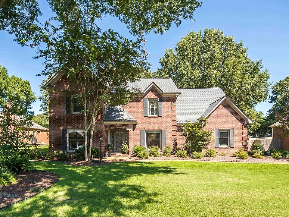 1st image of 608 Forestdale Dr