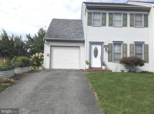 714 Fieldstone Ln, Elizabethtown, PA 17022
