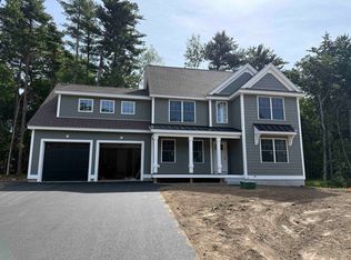 16 Tallarico St #24, Litchfield, NH 03052