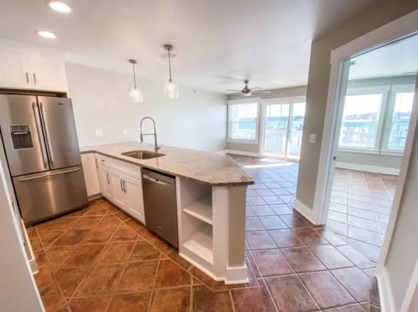 1320 E Highway 98 #302, Panama City, FL 32401