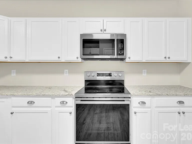 112 Dean St — Photo 8