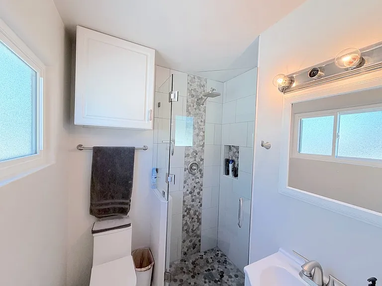 3200 California St NE — Photo 20