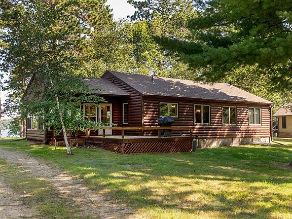 3rd image of 21877 Windy Ridge Rd