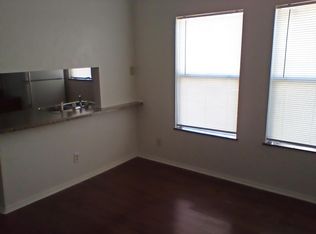 1009 Burkett St #B, Taylor, TX 76574