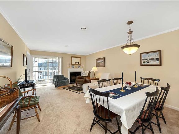 4th image of 3041 Winterberry Dr