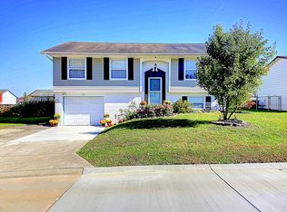 121 Washington Cir, Hurricane, WV 25526