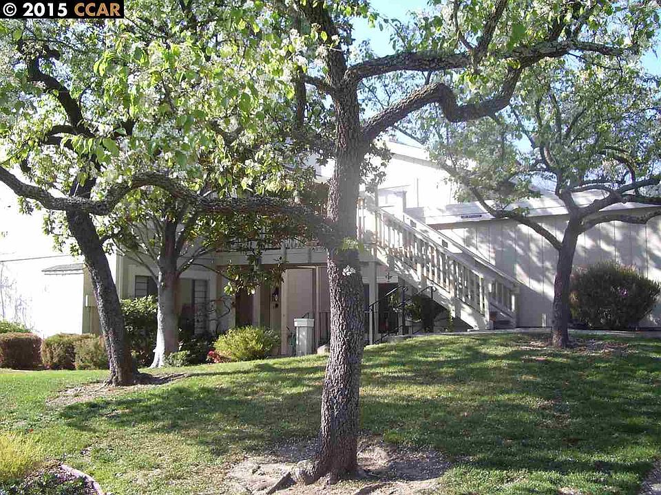 1st image of 2612 Saklan Indian Dr APT 2