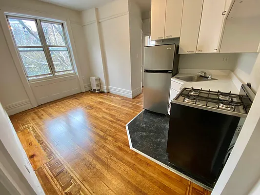 Rented by JM Preston Properties LLC | media 8