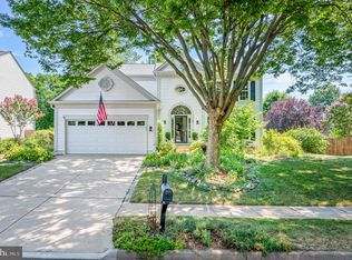 706 Clairmont Ct NE, Leesburg, VA 20176