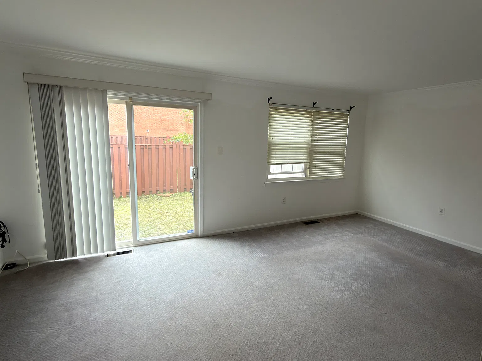 3 bed, 2000 sqft, $3,250 — Photo 3