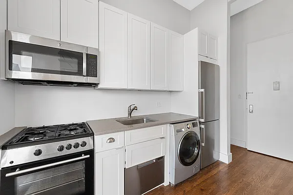 Rented by REAL New York | media 7