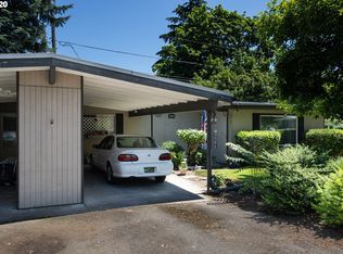 19032 NE Glisan St, Portland, OR 97230