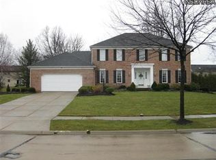 2504 Balmoral Dr, Akron, OH 44333