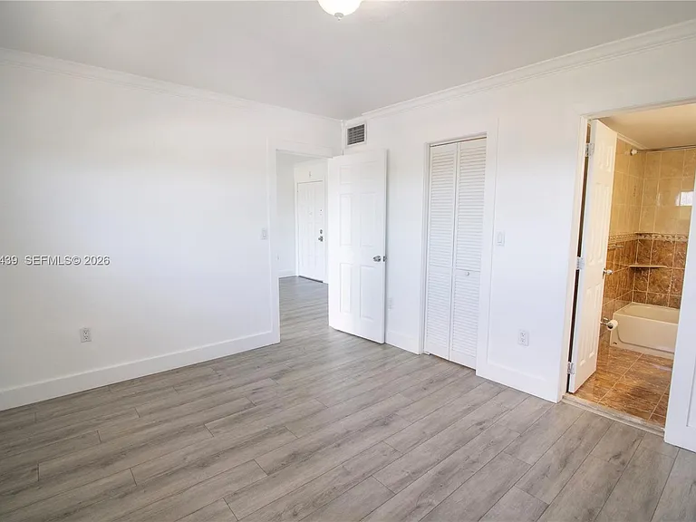 4758 W Flagler St #14 — Photo 7