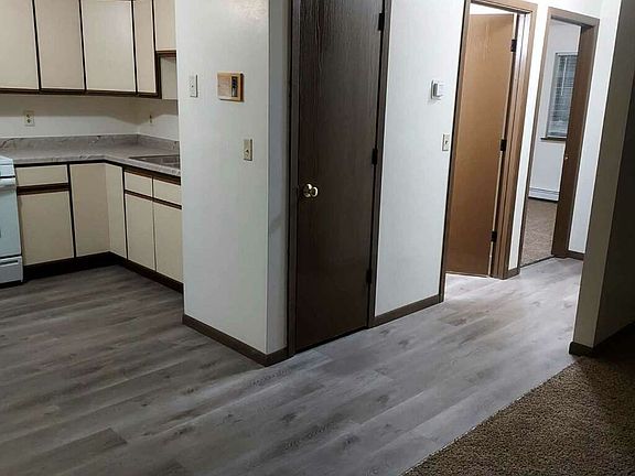 3rd image of 717 Milwaukee Ave #9