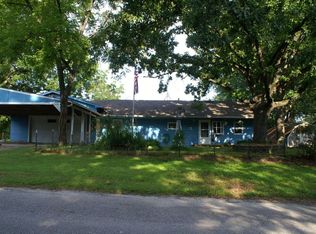 41 Mae Ln, Branson West, MO 65737