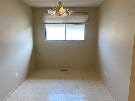 5th image of 56 Cosgrove Cres