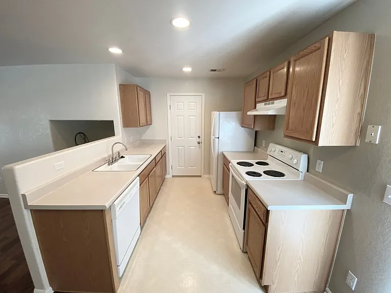 4603 S Simms Ct — Photo 6