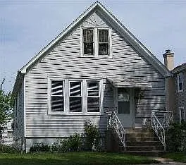 3629 N Page Ave photo 1