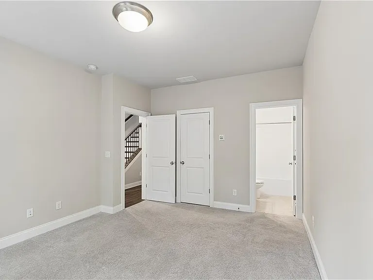 857 Constellation Dr — Photo 36
