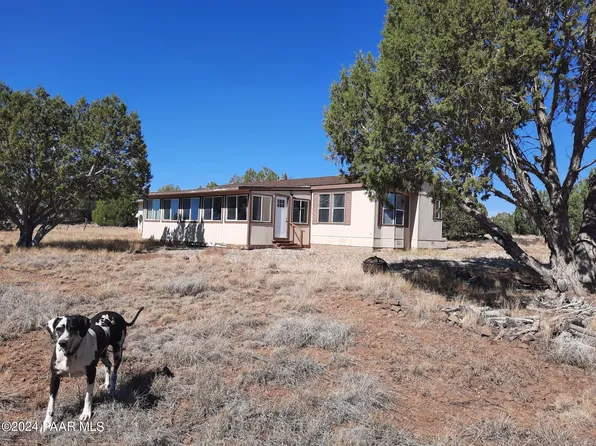 33455 W Craig Rd, Seligman, AZ 86337