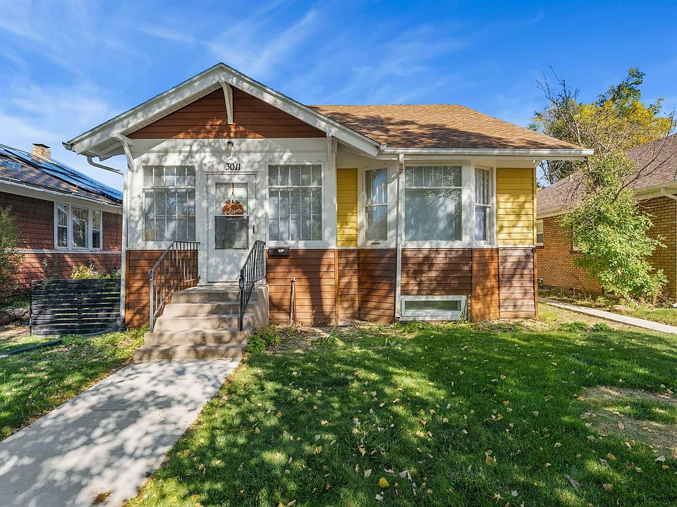 1st image of 3011 Pioneer Ave