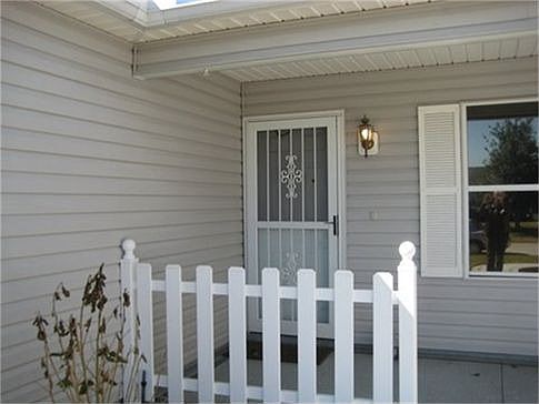 4th image of 2031 Cipriano Pl