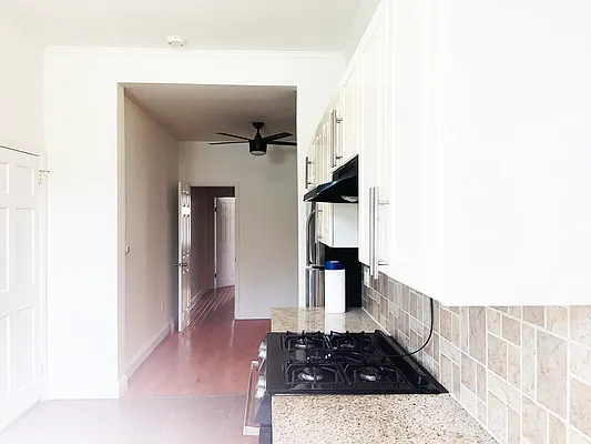 Rented by Stewart Harrison LLC | media 26