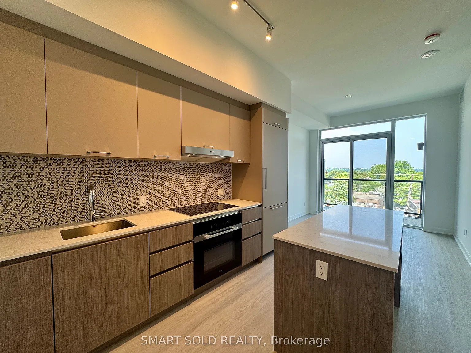2 bed, $2,500 — Photo 3