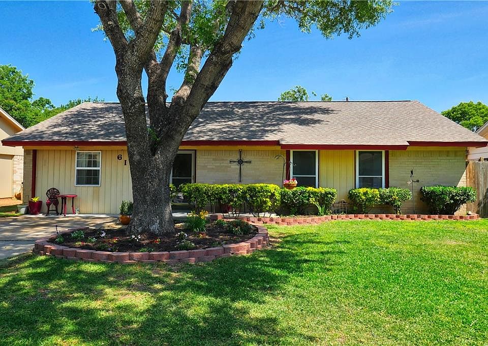 1st image of 611 Idlewilde Dr